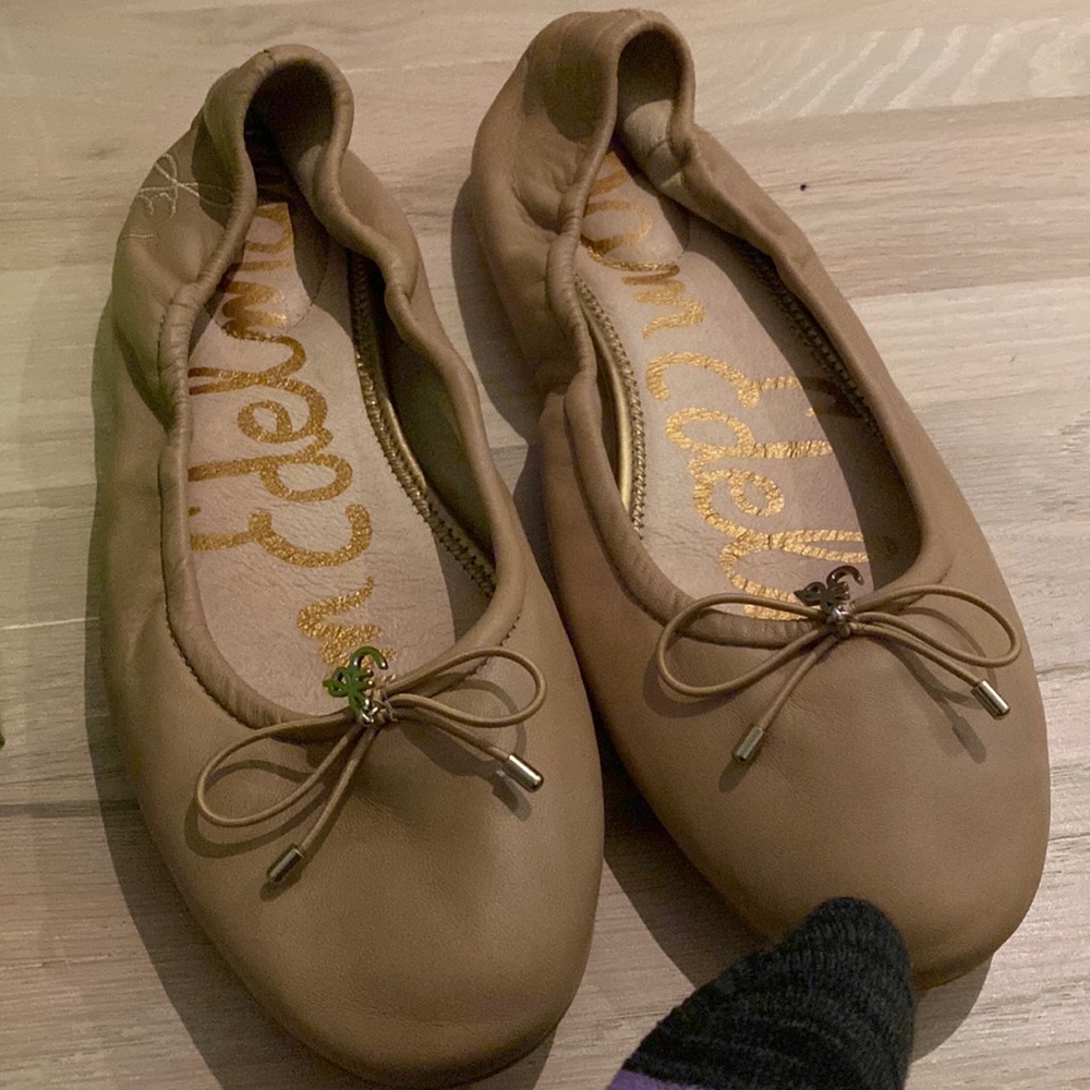 Sam elderman flats